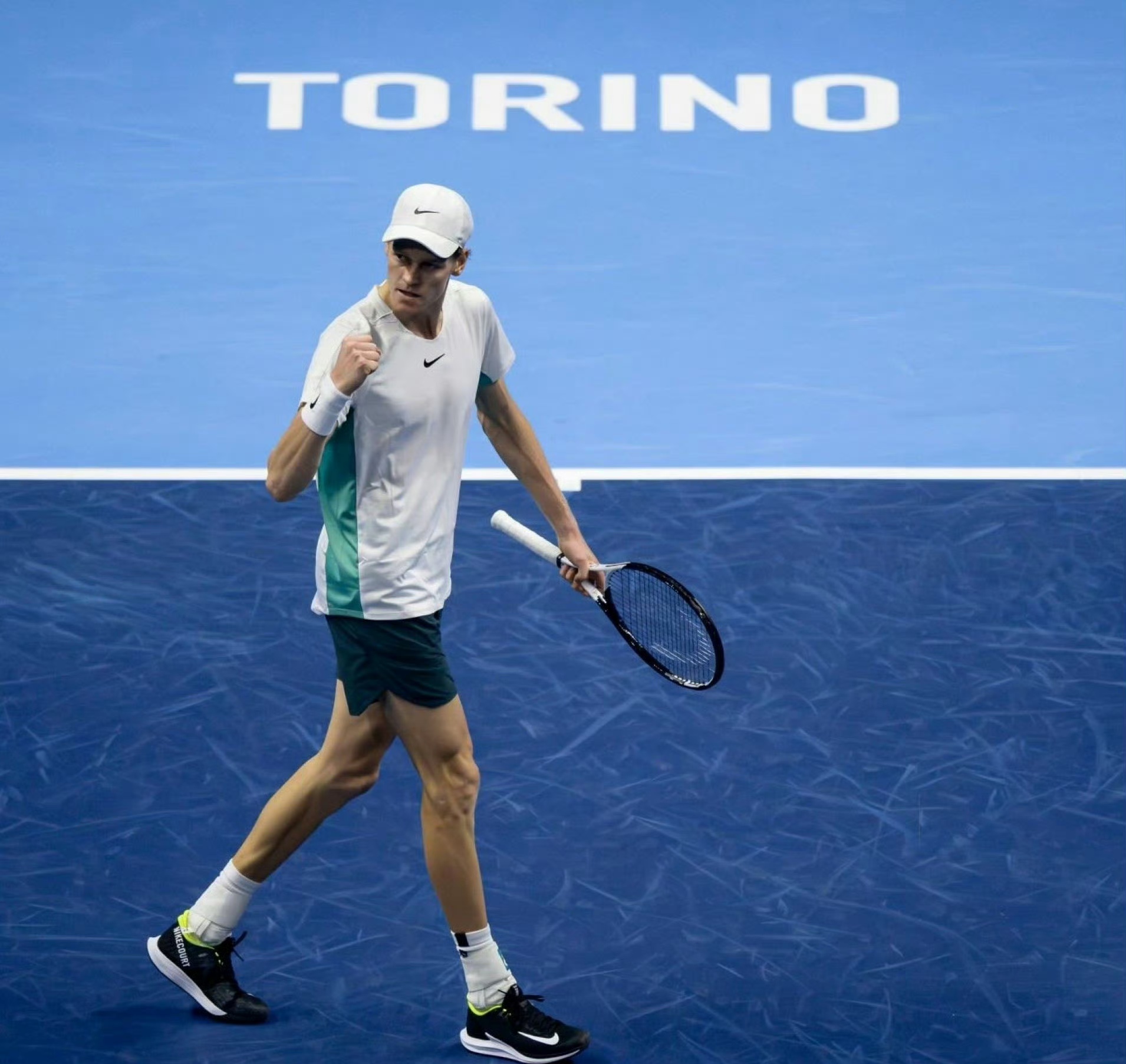 九游官网直接进入德约科维奇迎来十二赛季出色发挥，西班牙队观众热烈欢呼！