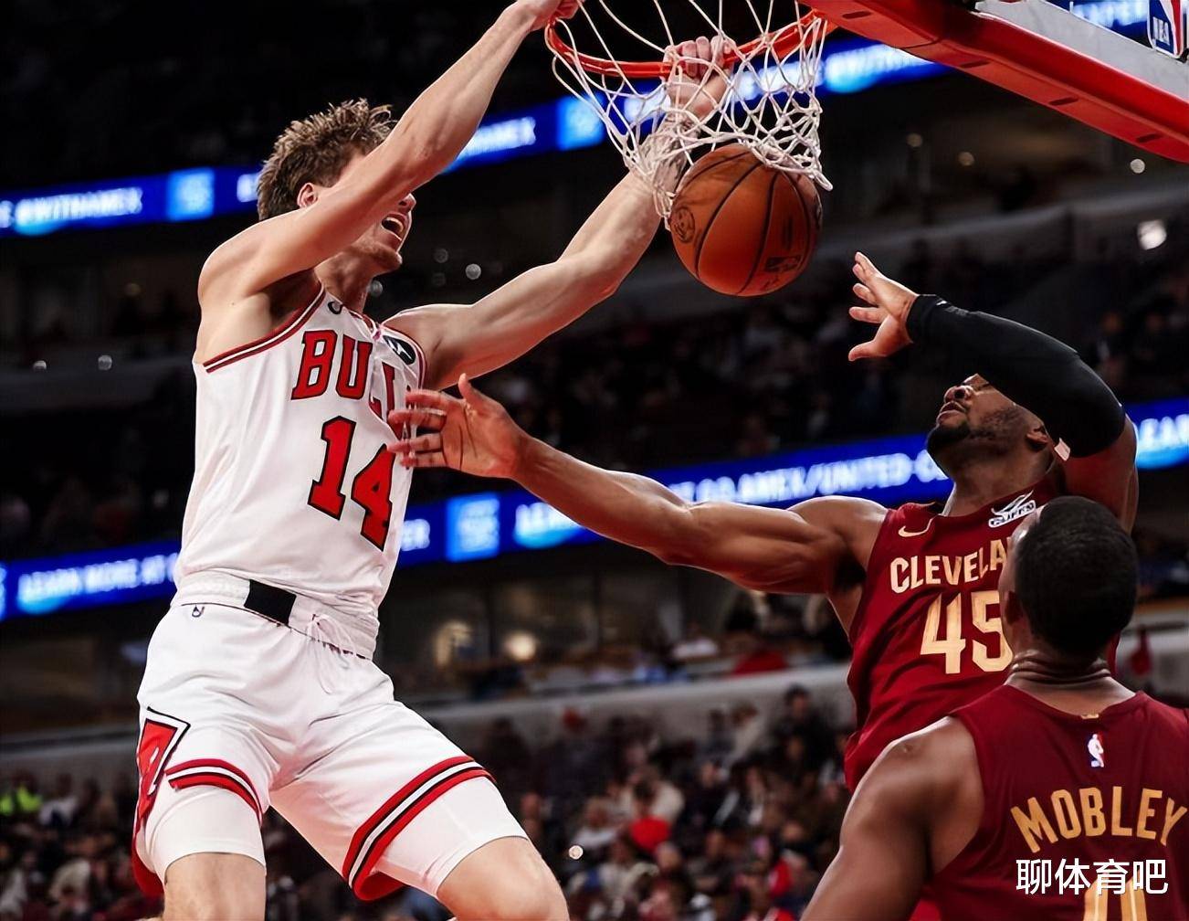 今夜突围战来临；底特律活塞围绕CBA常规赛单刀错失；媒体盛赞；轮换策略成焦点的简单介绍